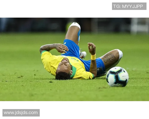 巴西国家队球星内马尔因伤将缺席美洲杯,球迷备战决赛阶段的关键比赛 巴西国家队球星内马尔因伤将缺席美洲杯,球迷备战决赛阶段的关键比赛