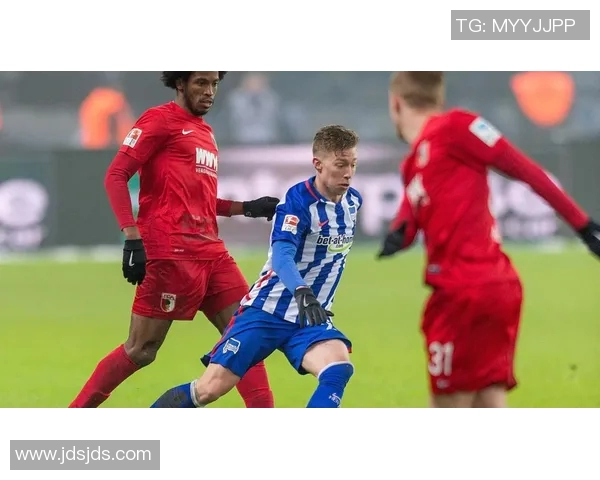 柏林赫塔德比失利,德甲排名受挫,球队面临严峻考验 柏林赫塔德比失利,德甲排名受挫,球队面临严峻考验