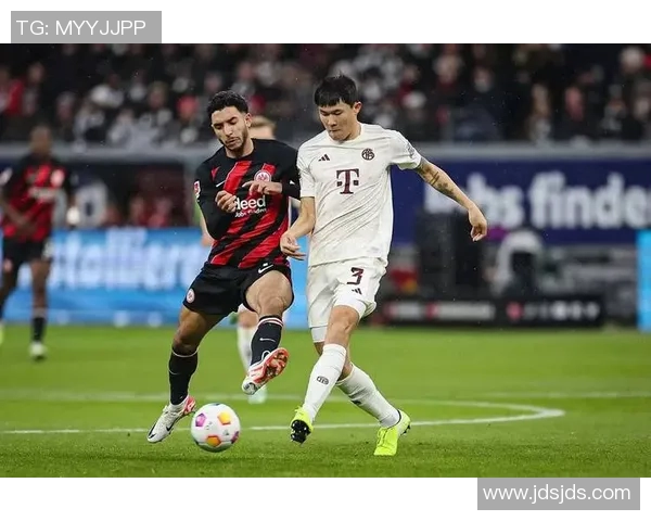 拜仁慕尼黑蝉联德甲榜首,积分优势压制竞争对手 拜仁慕尼黑蝉联德甲榜首,积分优势压制竞争对手