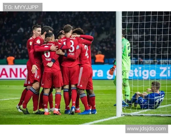 拜仁慕尼黑主场横扫柏林赫塔，德甲联赛八连胜霸主势不可挡