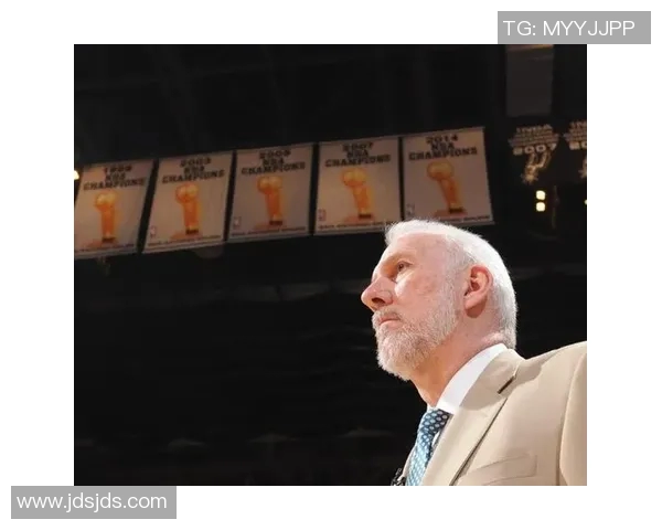 波波维奇:马刺的防守之路将更加坎坷,球队需要更好的配合 波波维奇:马刺的防守之路将更加坎坷,球队需要更好的配合