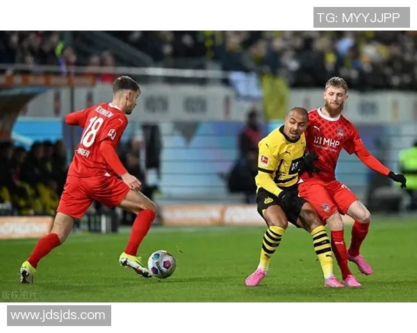 多特客场连胜,追赶榜首势不可挡 多特客场连胜,追赶榜首势不可挡