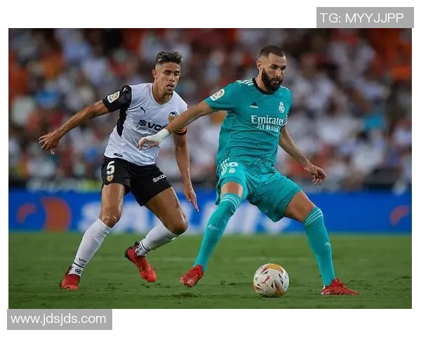 阿尔梅里亚主场负于巴伦西亚,遭遇主场连败——球队危机与未来展望 阿尔梅里亚主场负于巴伦西亚,遭遇主场连败——球队危机与未来展望